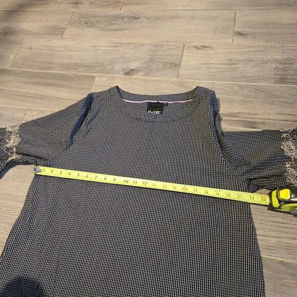 Nanette lepore Black White Gingham Bell Sleeve Blouse Embroidered sz XL Casual - Picture 6 of 7